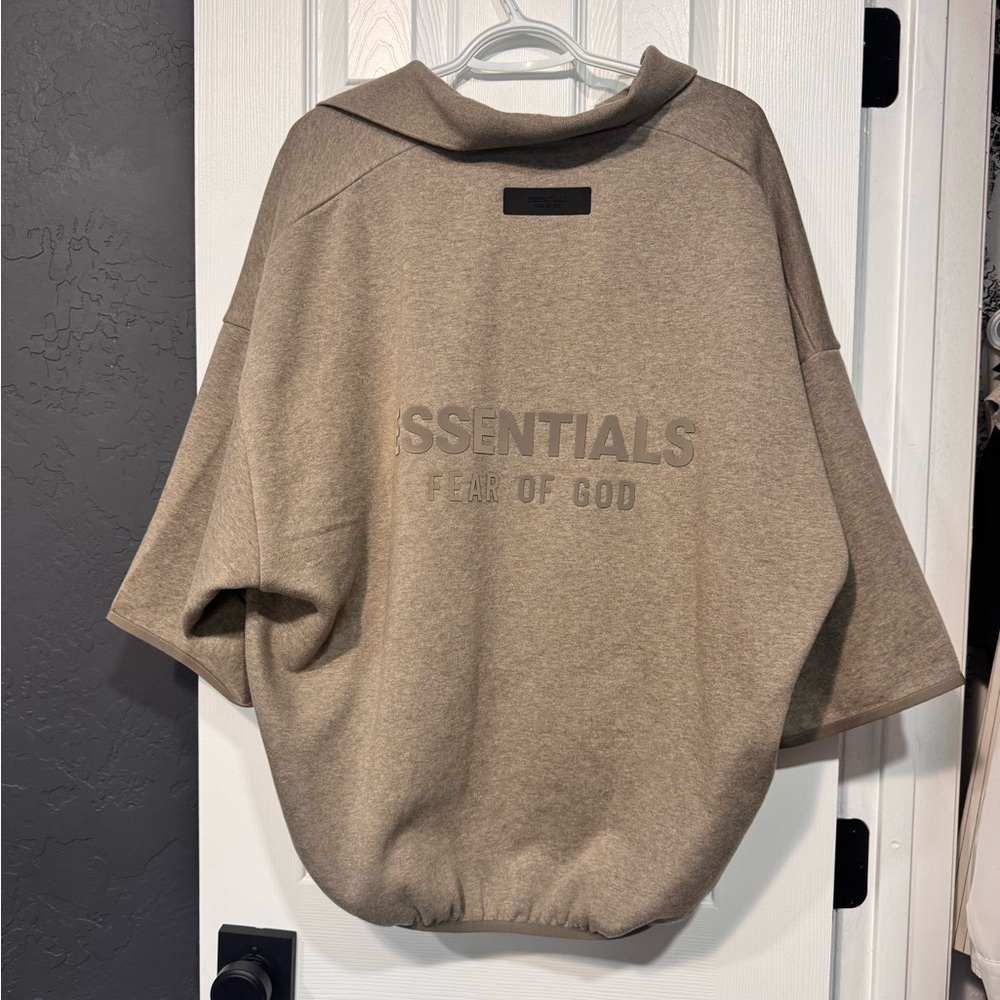 Fear of God ESSENTIALS Taupe Short-Sleeve Sweatshirt